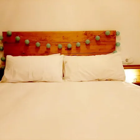 By Gaiarooms * Candelario