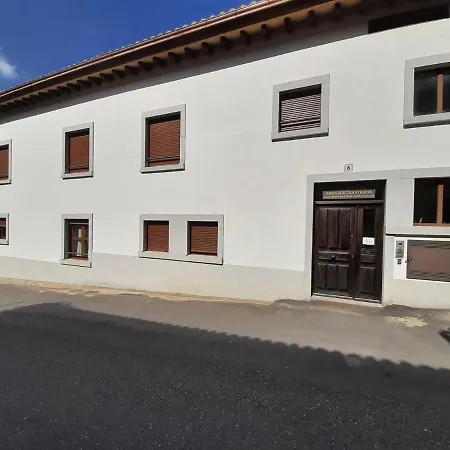 Apartamento By Gaiarooms Candelario