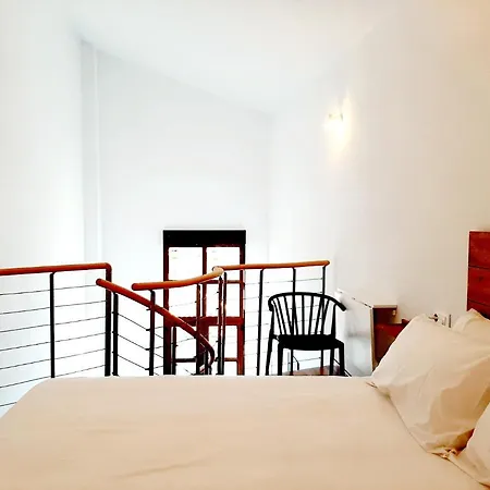 Apartamento By Gaiarooms *