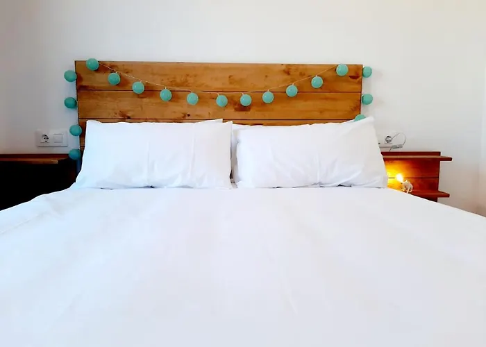 By Gaiarooms * Candelario